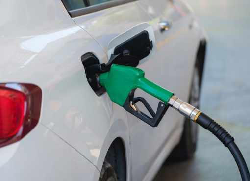 how to fill up your gas tank