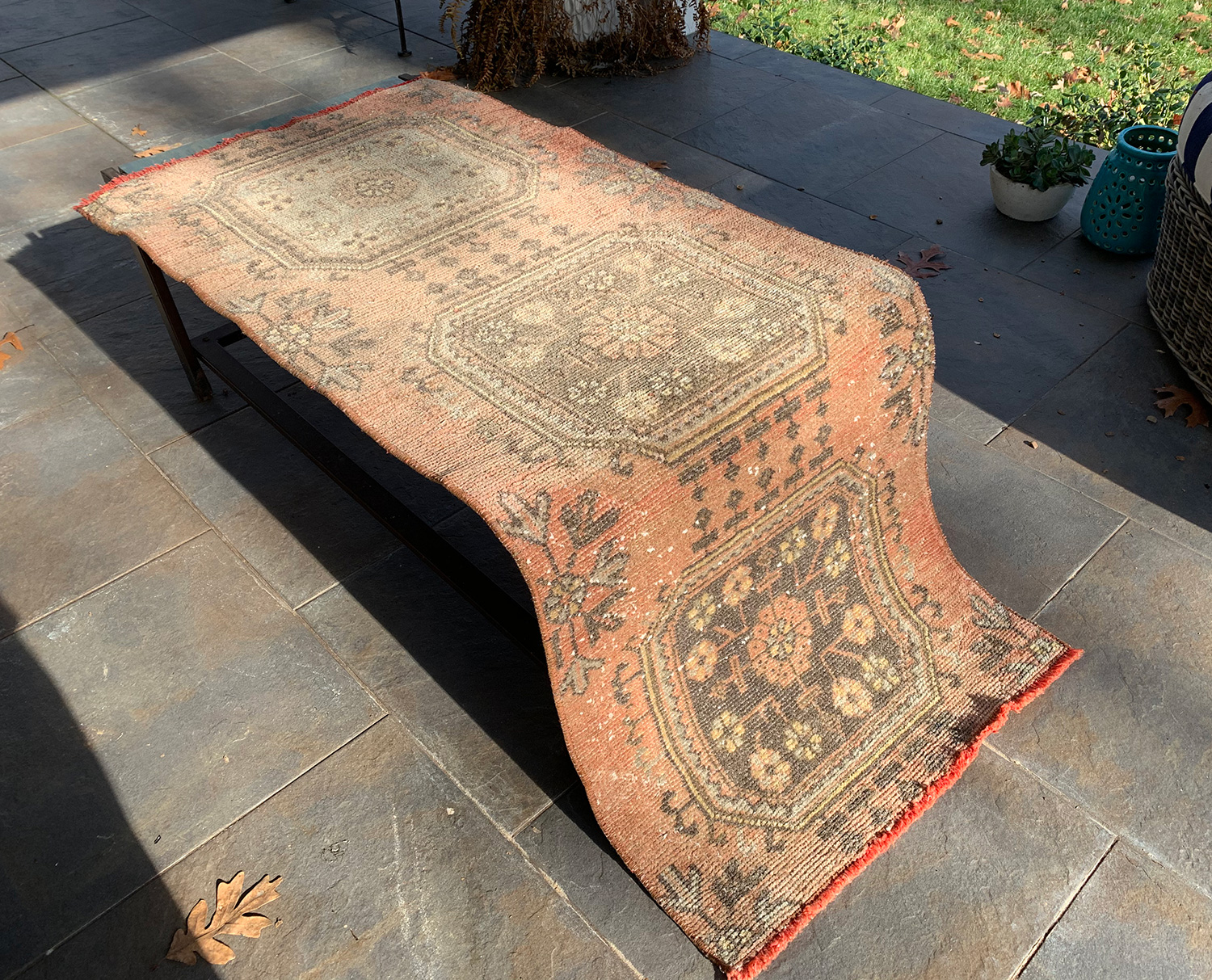 how to clean outdoor rug